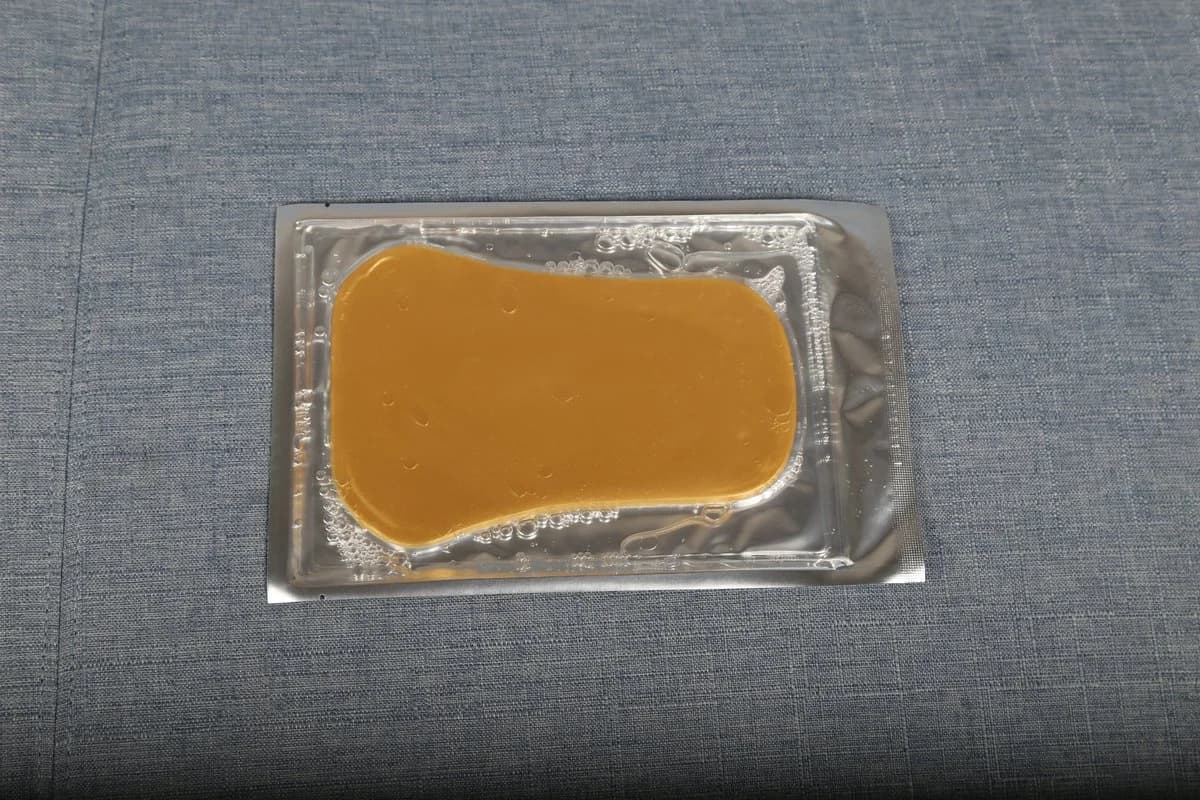 Golden Crystal Foot Mask - 16