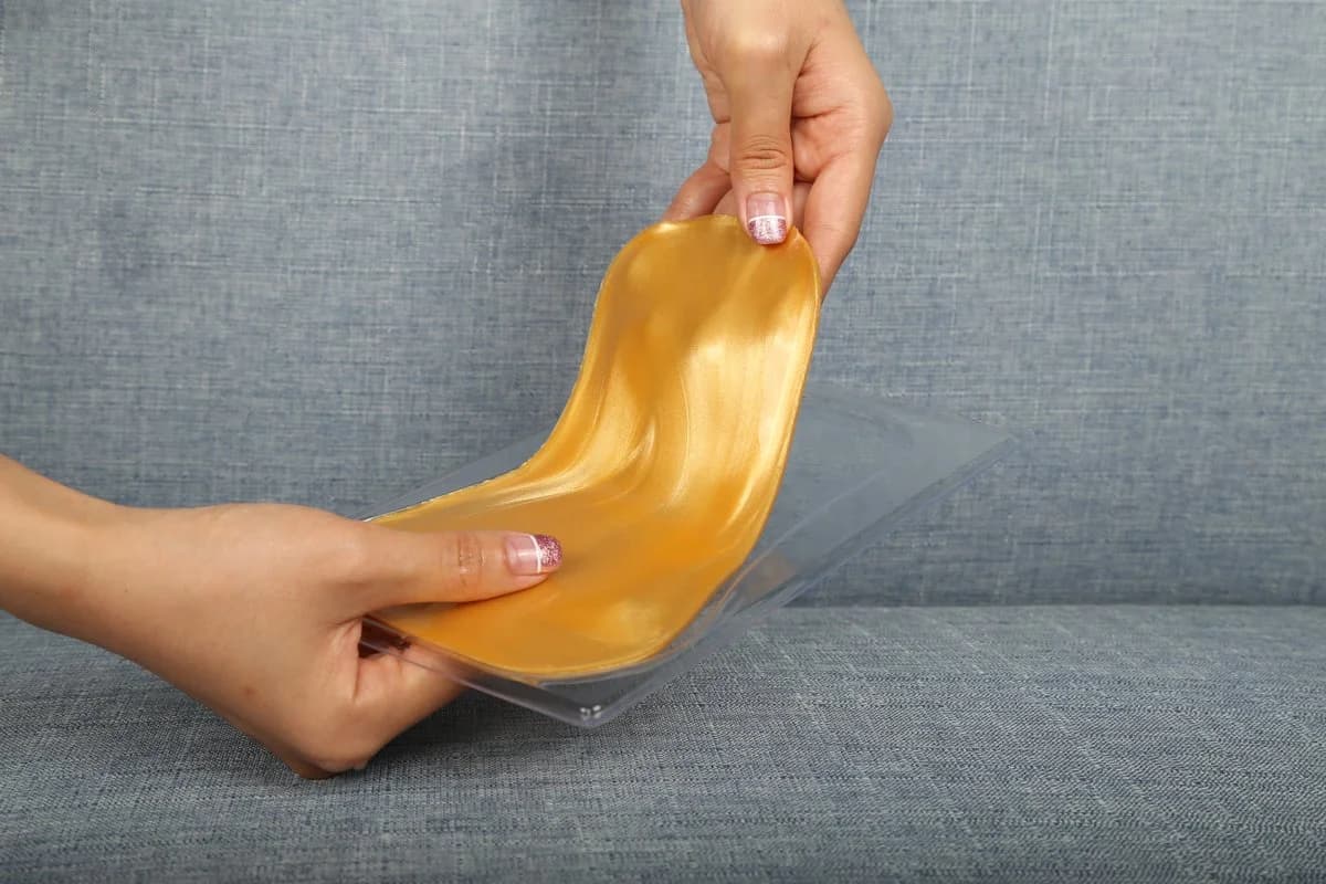 Golden Crystal Foot Mask - 21