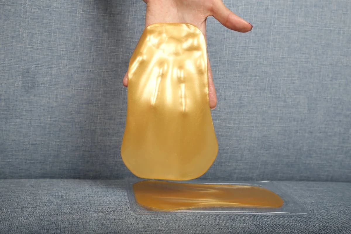 Golden Crystal Foot Mask - 23