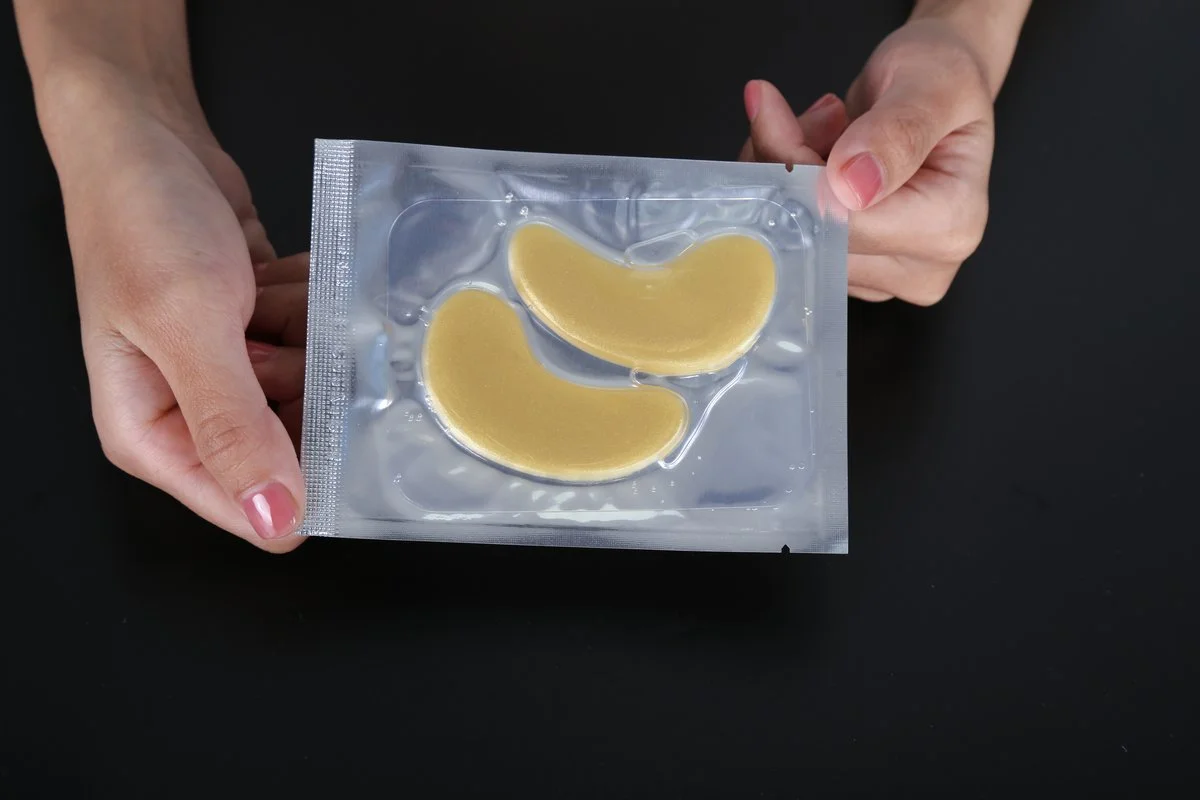 Crema de Ojos Descongestionante con Cafeína y Vitamina C - 51