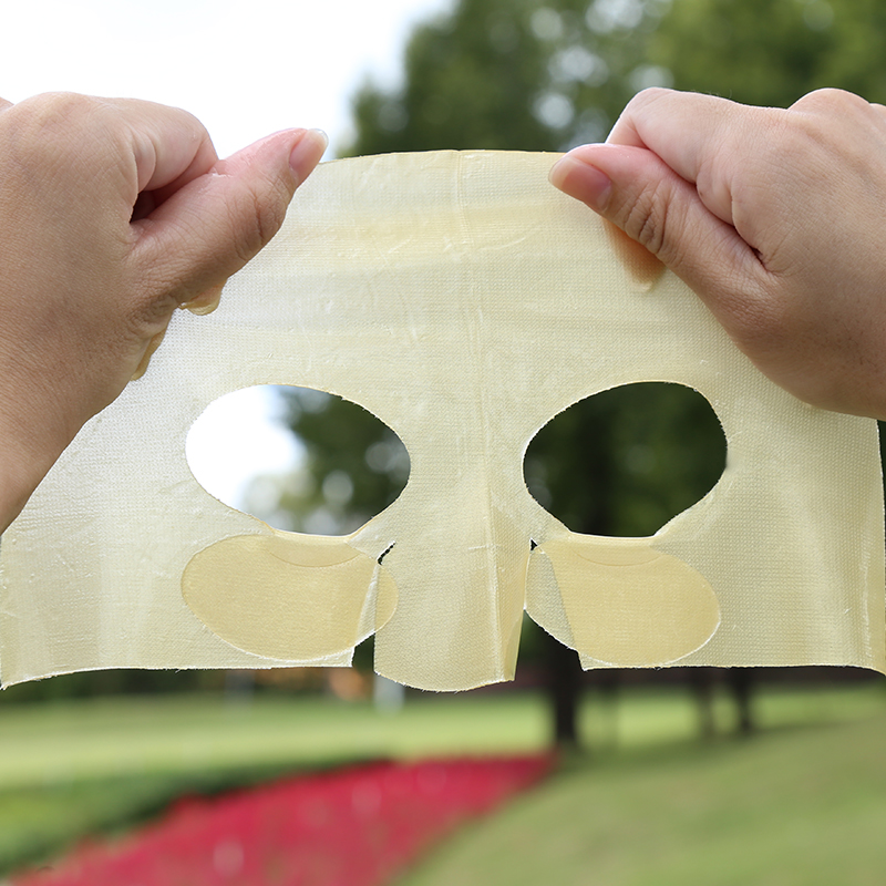 Gold Hydrogel Split-Face Mask - 6