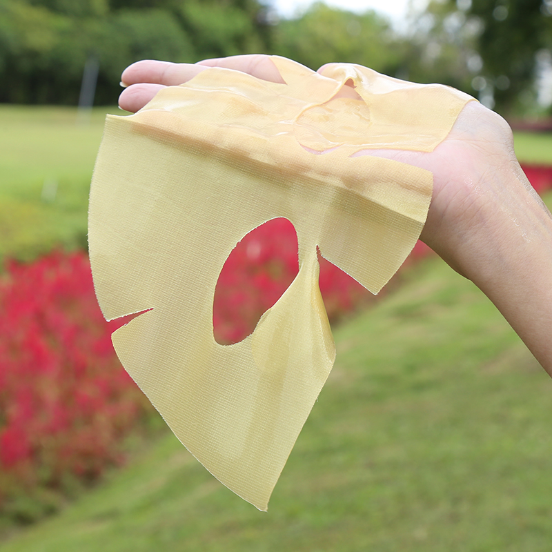 Gold Hydrogel Split-Face Mask - 7