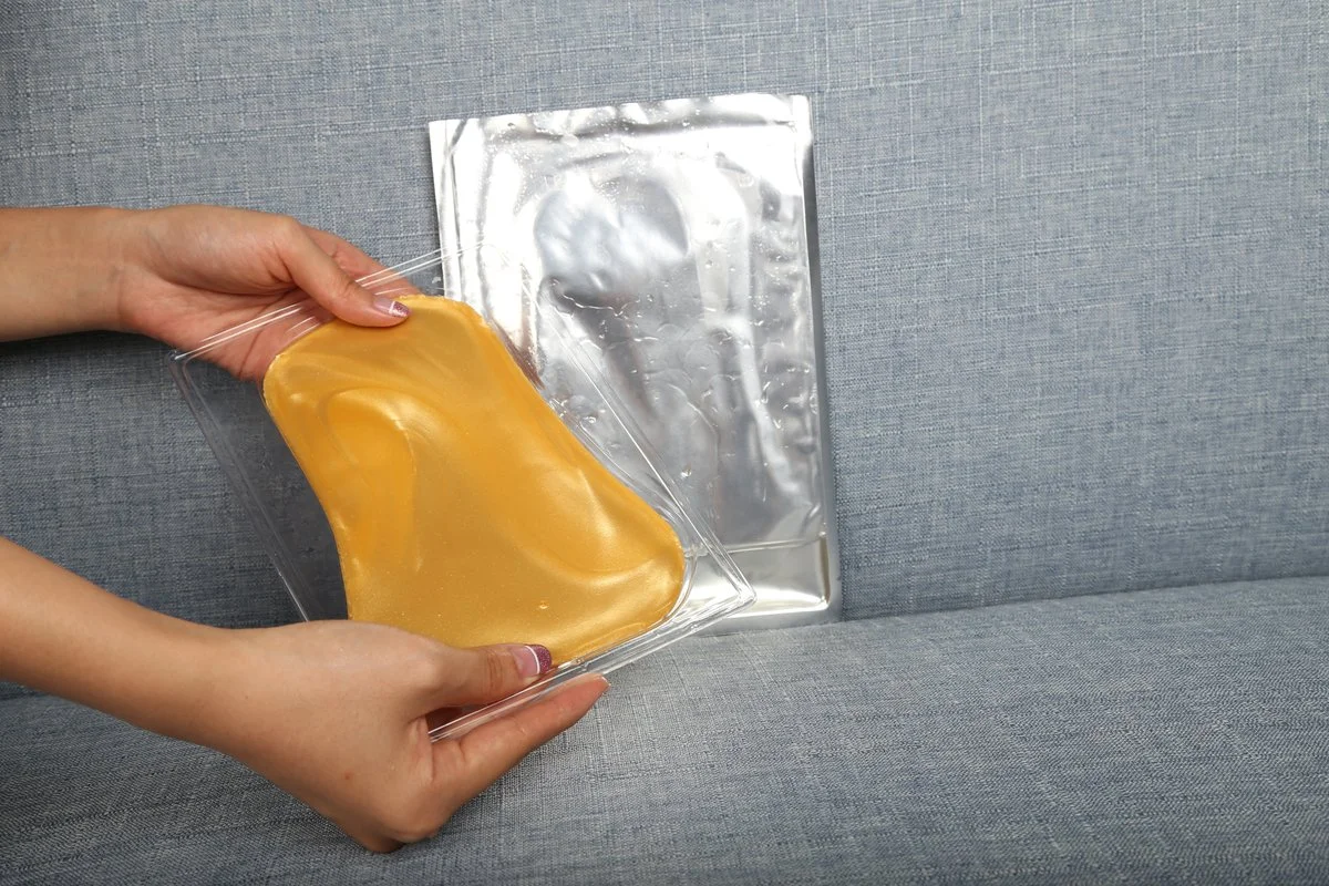 Golden Crystal Foot Mask - 17