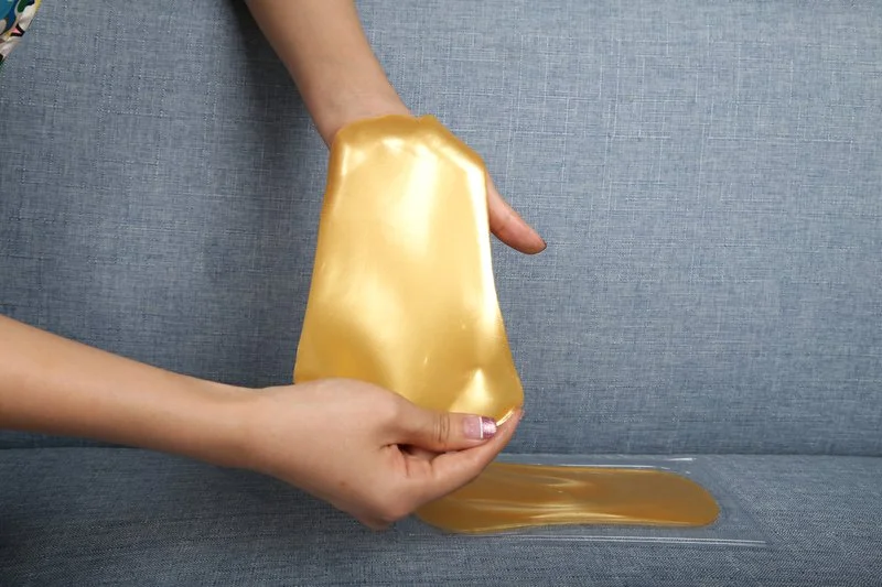 Golden Crystal Foot Mask - 9