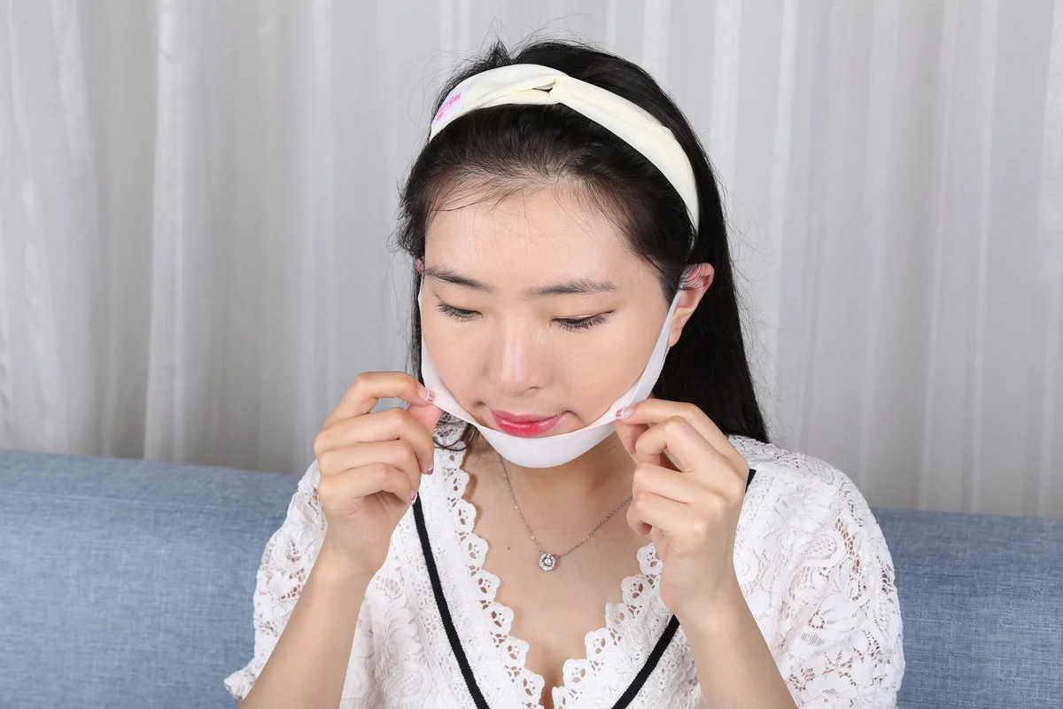 V-Lined Lifting Facial Mask - 31